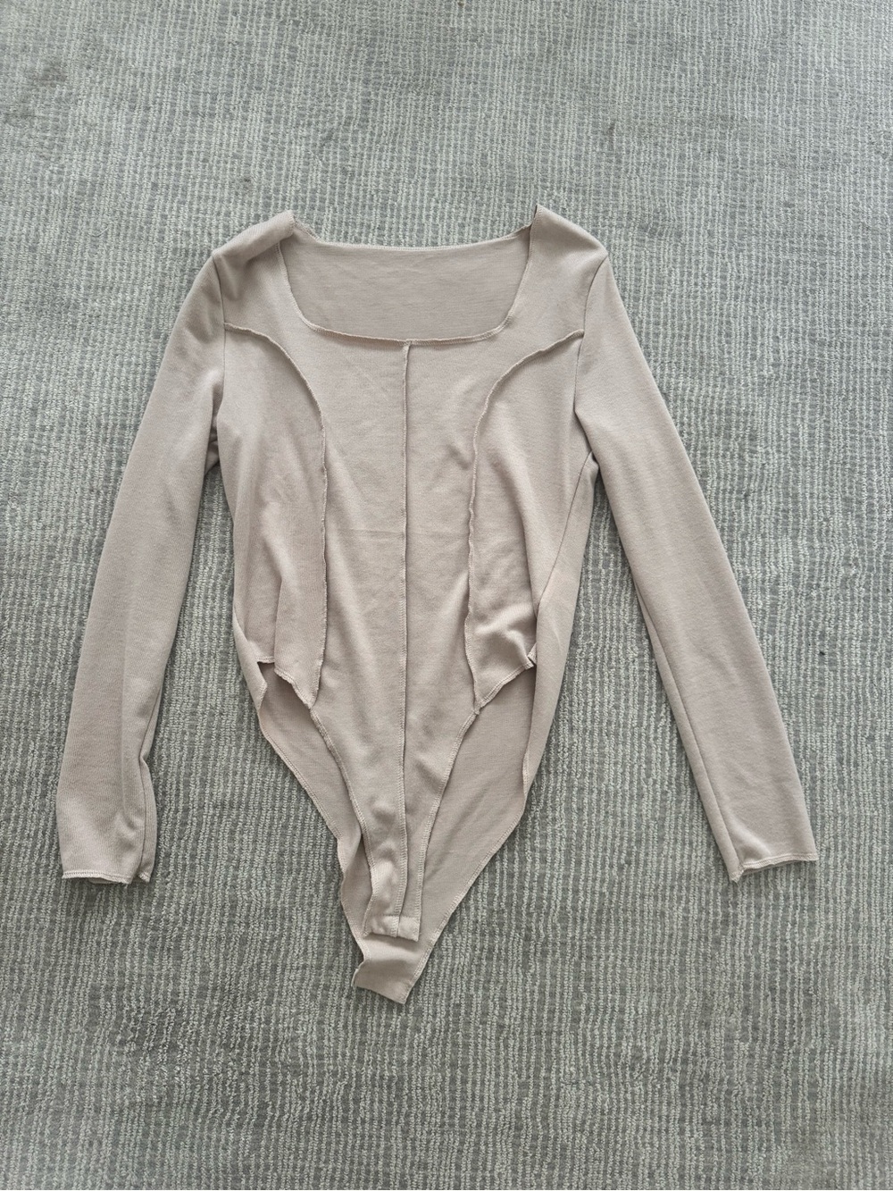 Long-Sleeve Scoop Neck Bodysuit in Light Taupe